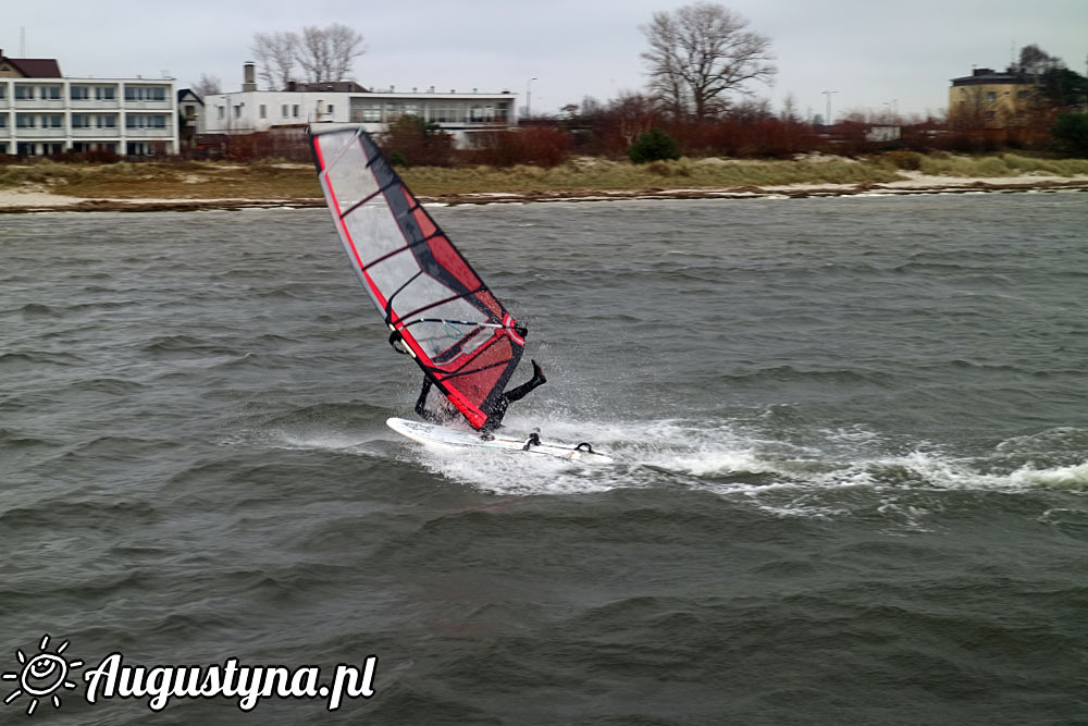 Zimny windsurfing, czyli 26-11-2016 w Jastarni na Po?wyspie Hel