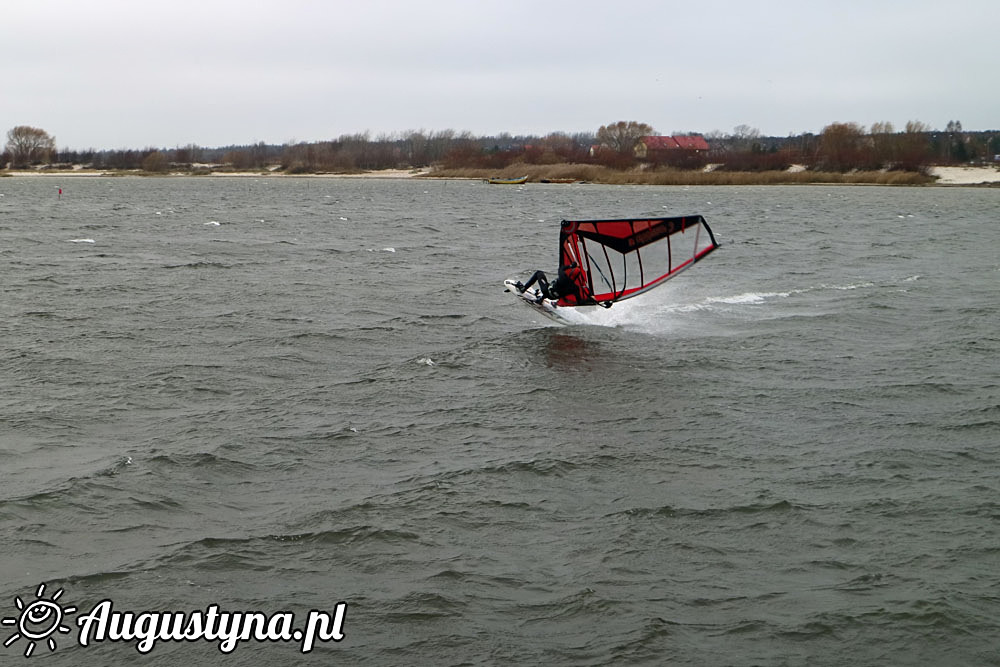 Zimny windsurfing, czyli 26-11-2016 w Jastarni na Po?wyspie Hel