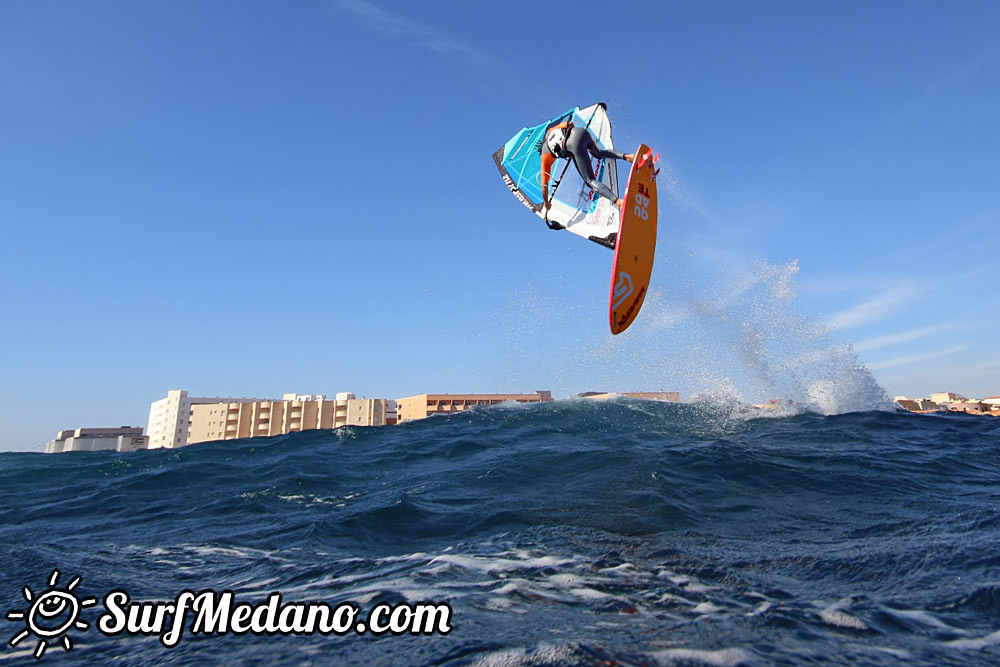  Front looping at El Cabezo in El Medano Tenerife 10-01-2017 Tenerife