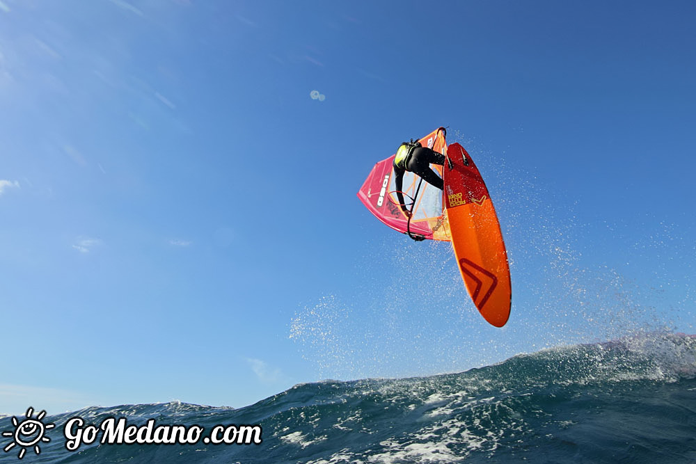  Front looping at El Cabezo in El Medano Tenerife 10-01-2017 Tenerife