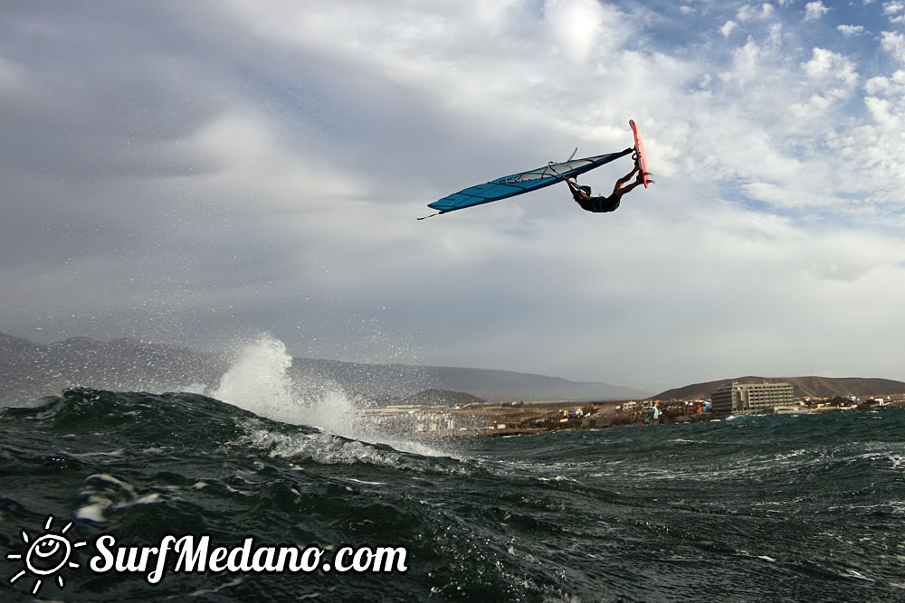  Early morning windsurfing at EL Cabezo in El Medano 06-03-2016 Tenerife