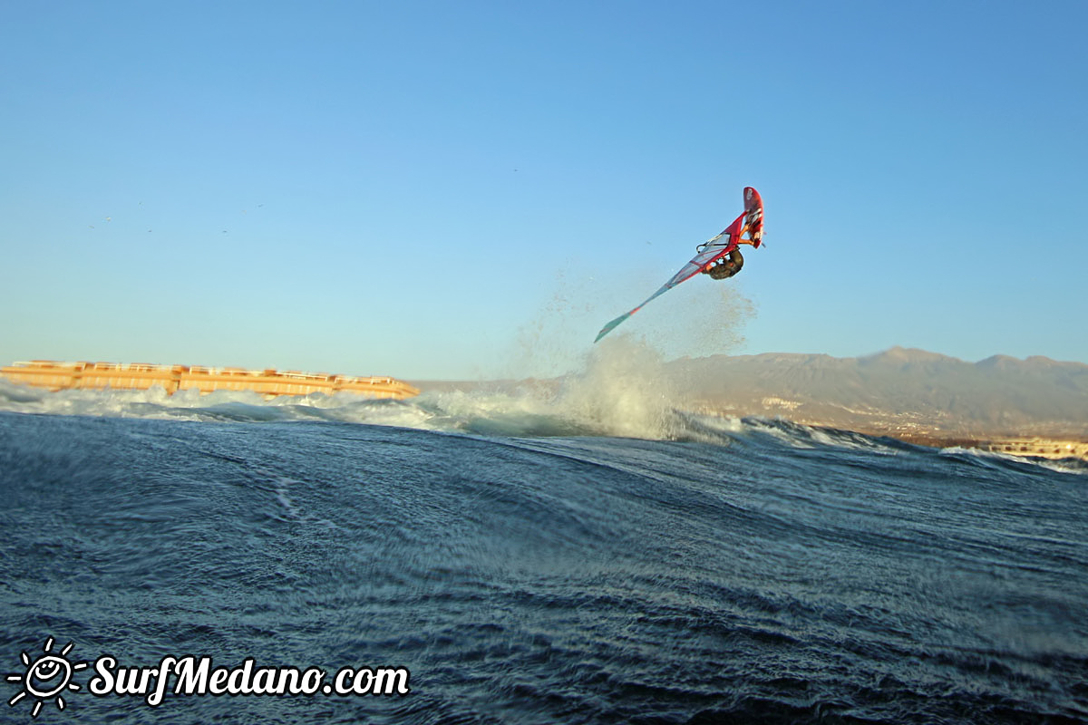 Sunrise windsurfing at Cabezo in El Medano Tenerife 10-11-2017 Tenerife