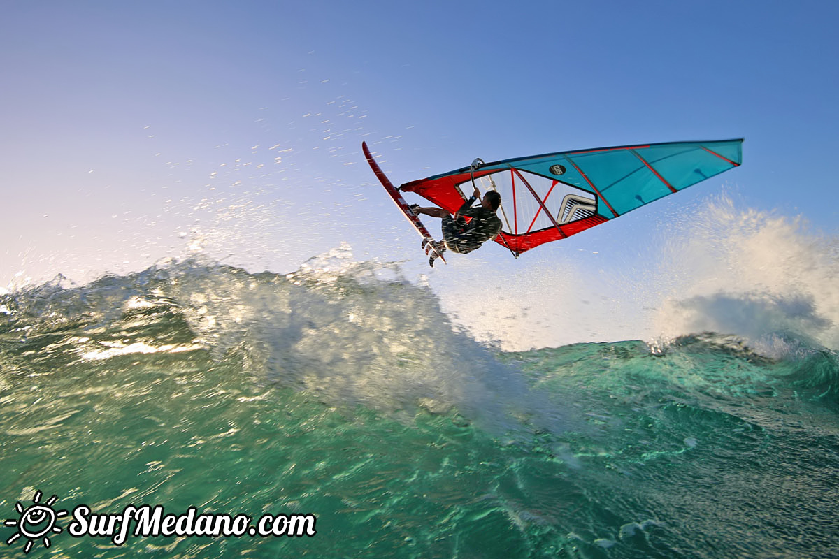 Sunrise windsurfing at Cabezo in El Medano Tenerife 10-11-2017 Tenerife