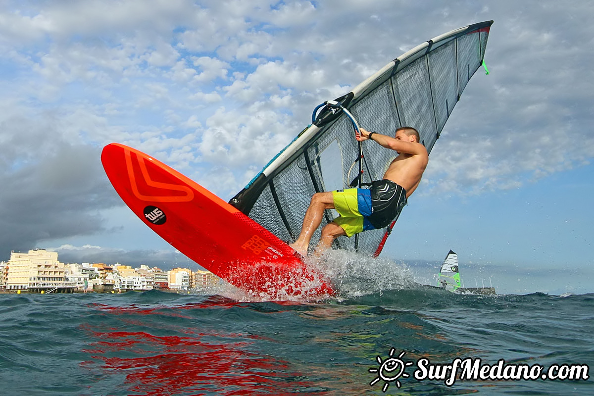 TWS gets Fast and Furious at 10 knots in El Medano Tenerife 29-11-2017 Tenerife