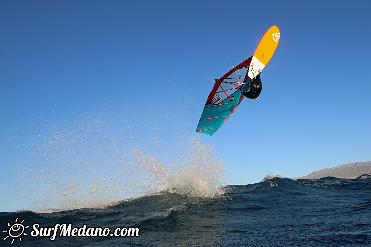 Sunrise windsurfing at Cabezo in El Medano Tenerife 26-01-2018 Tenerife