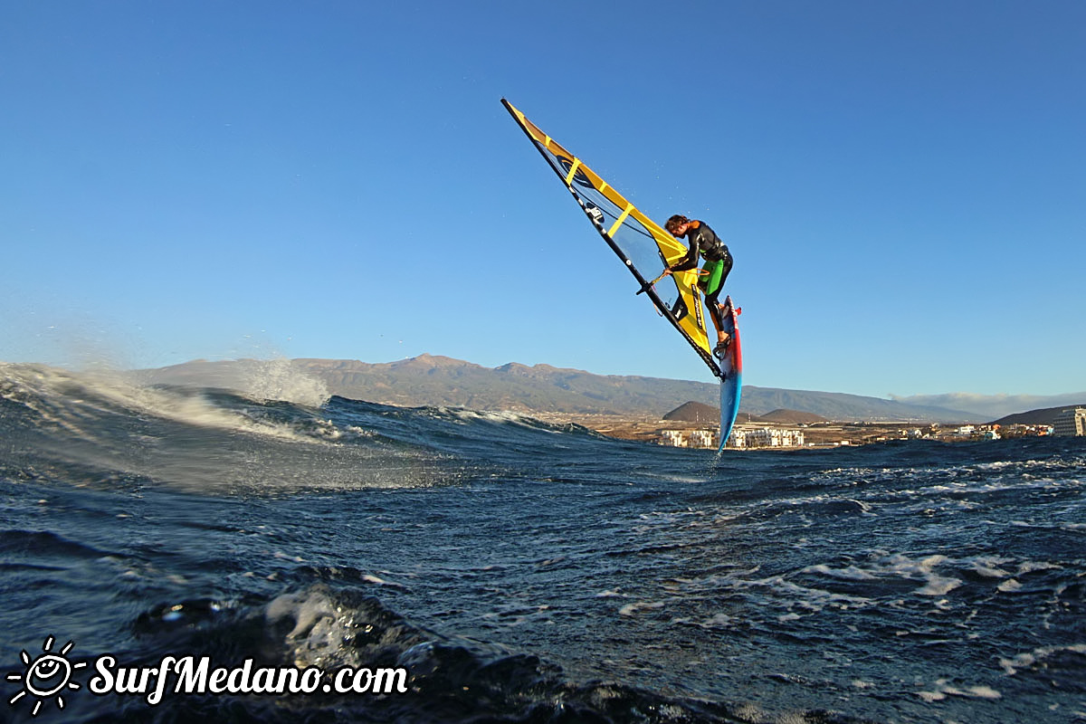 Sunrise windsurfing at Cabezo in El Medano Tenerife 26-01-2018 Tenerife