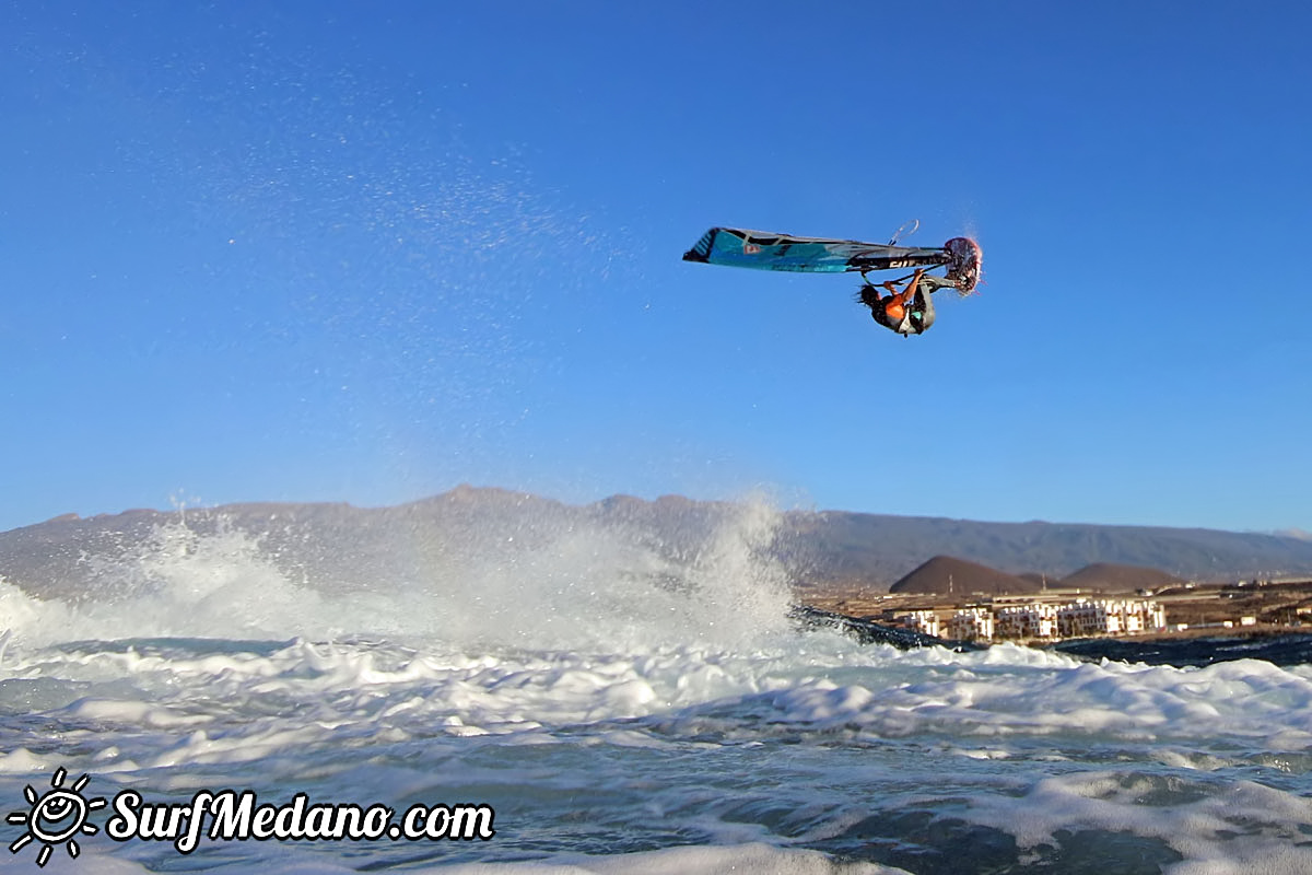 Sunrise windsurfing at Cabezo in El Medano Tenerife 26-01-2018 Tenerife